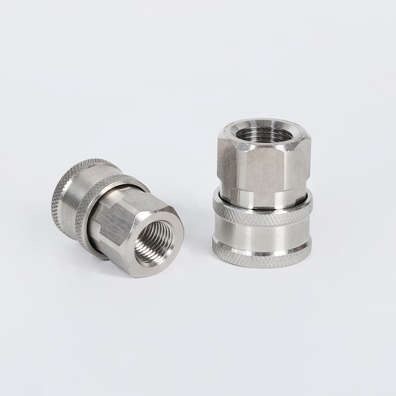 Adapter outlet air mesin cuci mobil