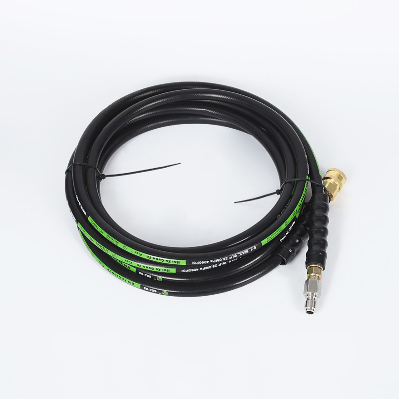 Menghubungkan pipa air bertekanan tinggi di selokan rumah tangga